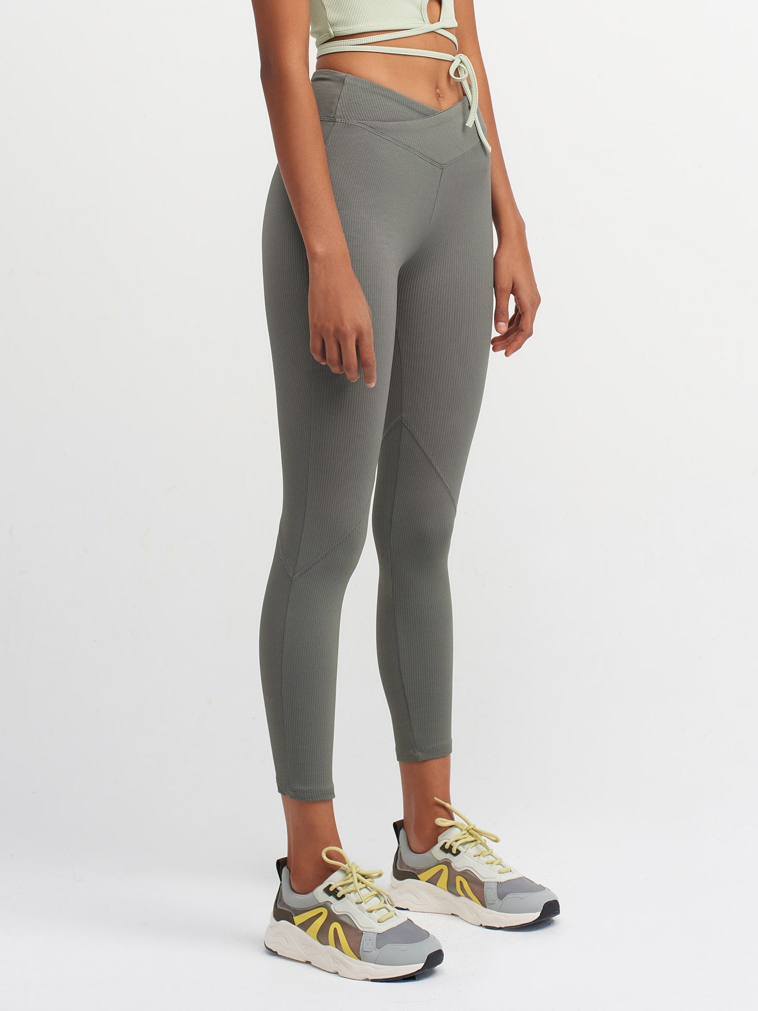 Belt Detailed Leggings