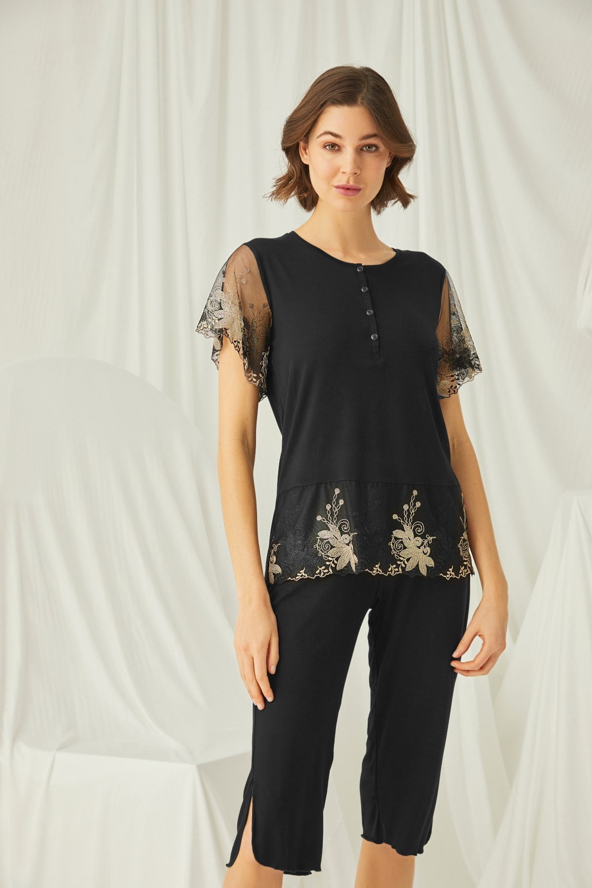 Shopymommy 19172 Lace Plus Size Capri Maternity & Nursing Pajamas