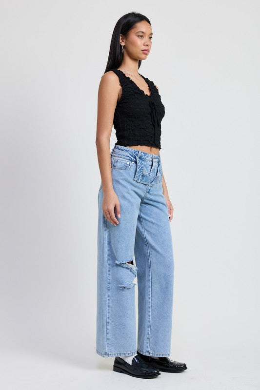 SLEEVELESS RUFFLE TOP